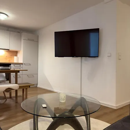 Apartman Modernes Mit 3 Schlafzimmer Mit Zentraler Lage