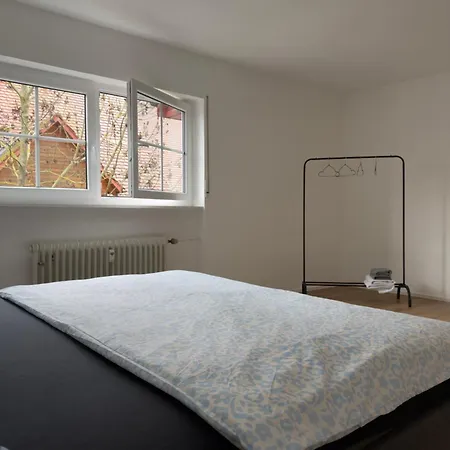 Modernes Mit 3 Schlafzimmer Mit Zentraler Lage Apartman