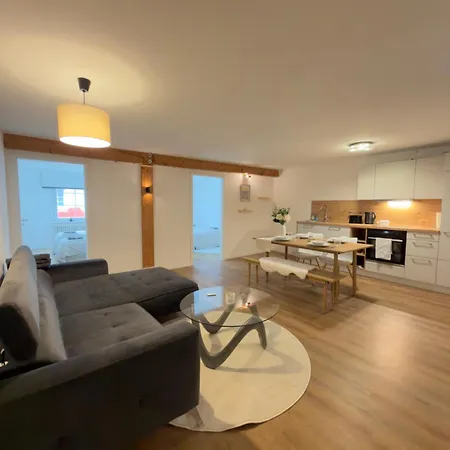 Apartman Modernes Mit 3 Schlafzimmer Mit Zentraler Lage *
