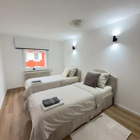 Modernes Mit 3 Schlafzimmer Mit Zentraler Lage *